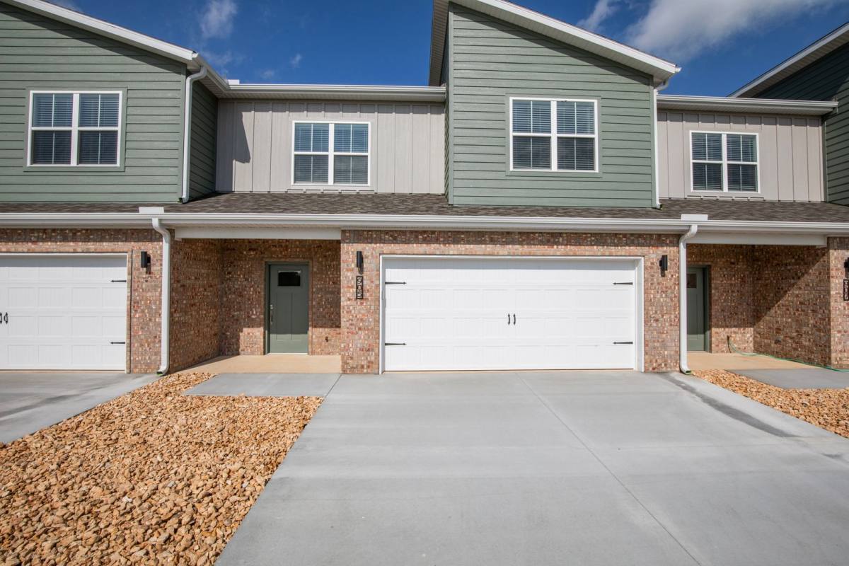 Townhouse for rent at 905 Seaborn Way, Pea Ridge, AR 72751