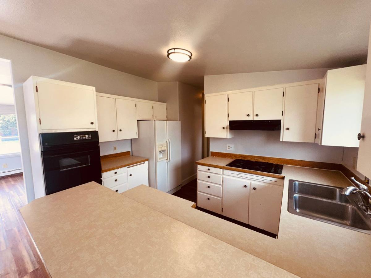 Apartment for rent at 3005 Eureka St, Anchorage, AK 99503