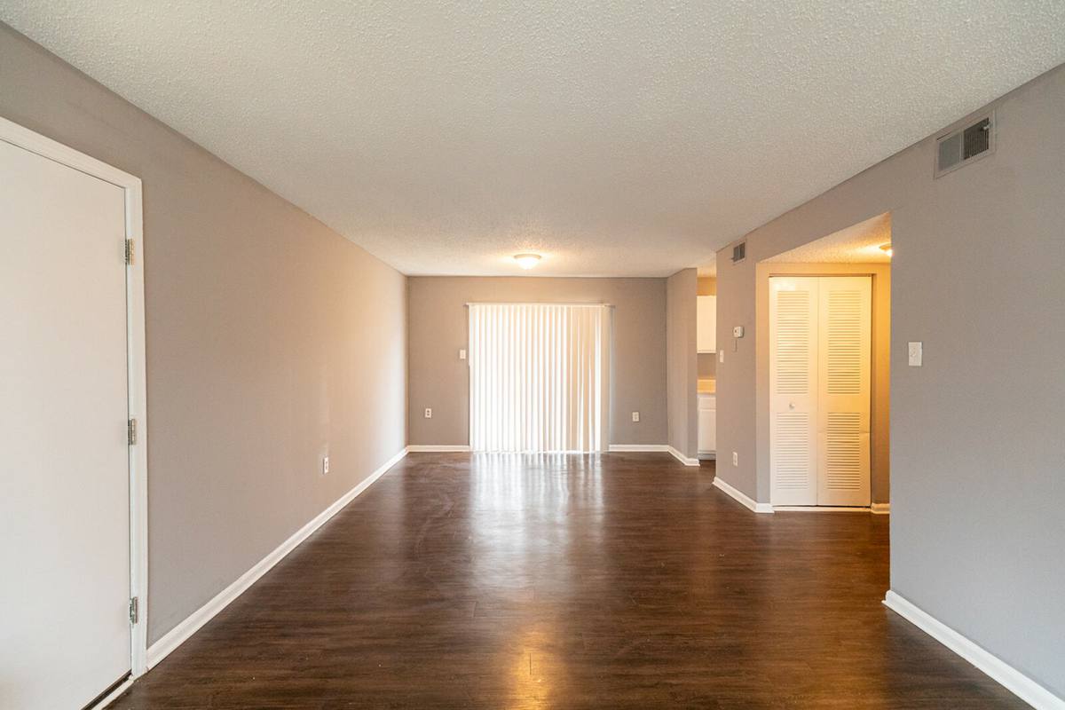 Townhouse for rent at 1000 E Main St, Spartanburg, SC 29307
