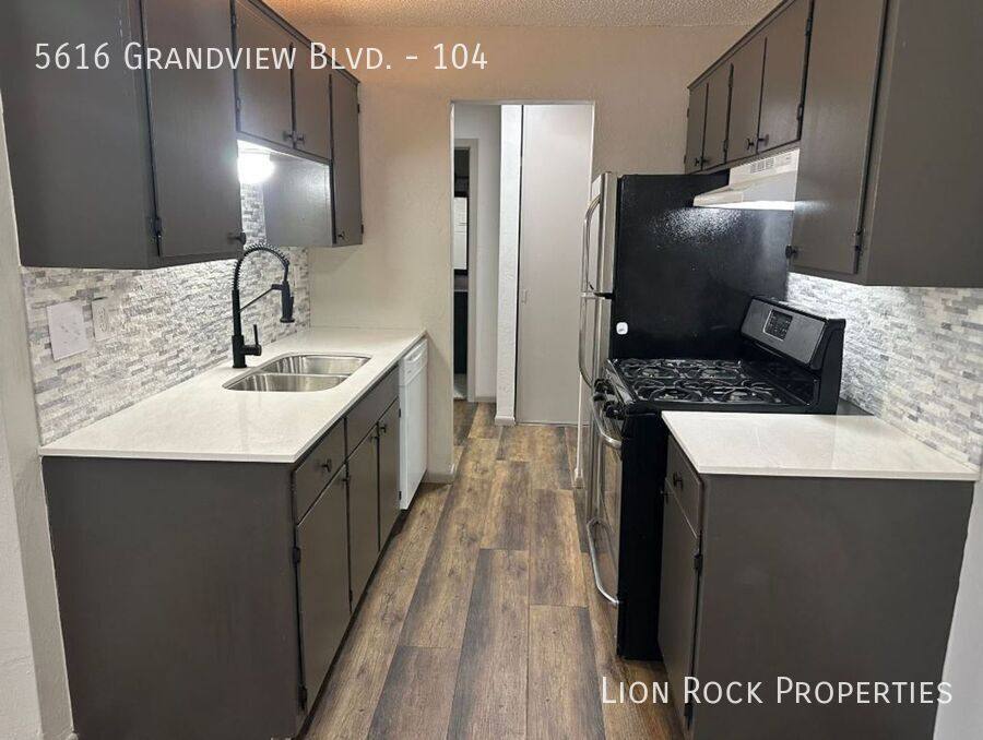 5616 Grandview Blvd #104, Mound, MN 55364