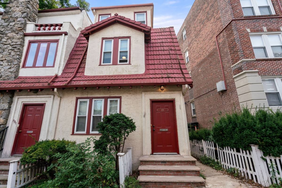 Townhouse for rent at 129 Sutherland, Brighton, MA 02135