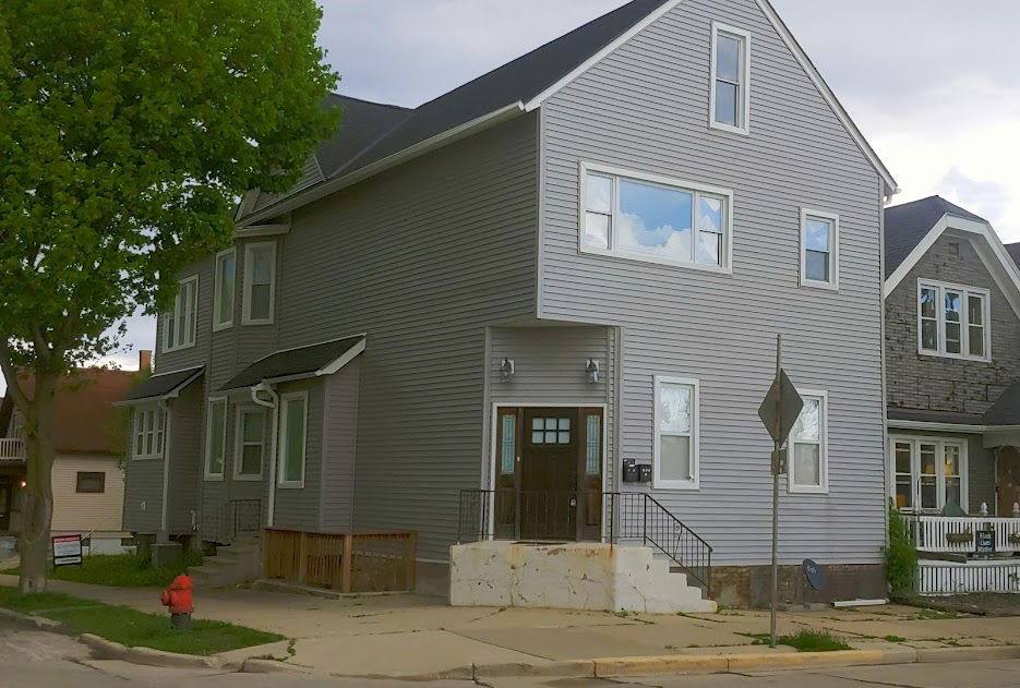 House for rent at 700 E Meinecke Ave, Milwaukee, WI 53212