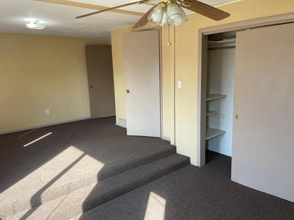 House for rent at 238 1 2 27th St NW, Barberton, OH 44203