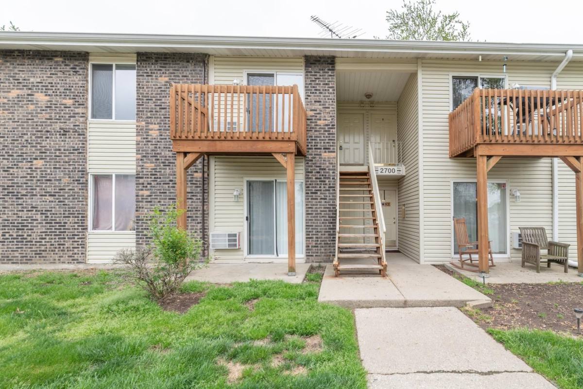 Condo for rent at 2700 Light Rd #203, Oswego, IL 60543