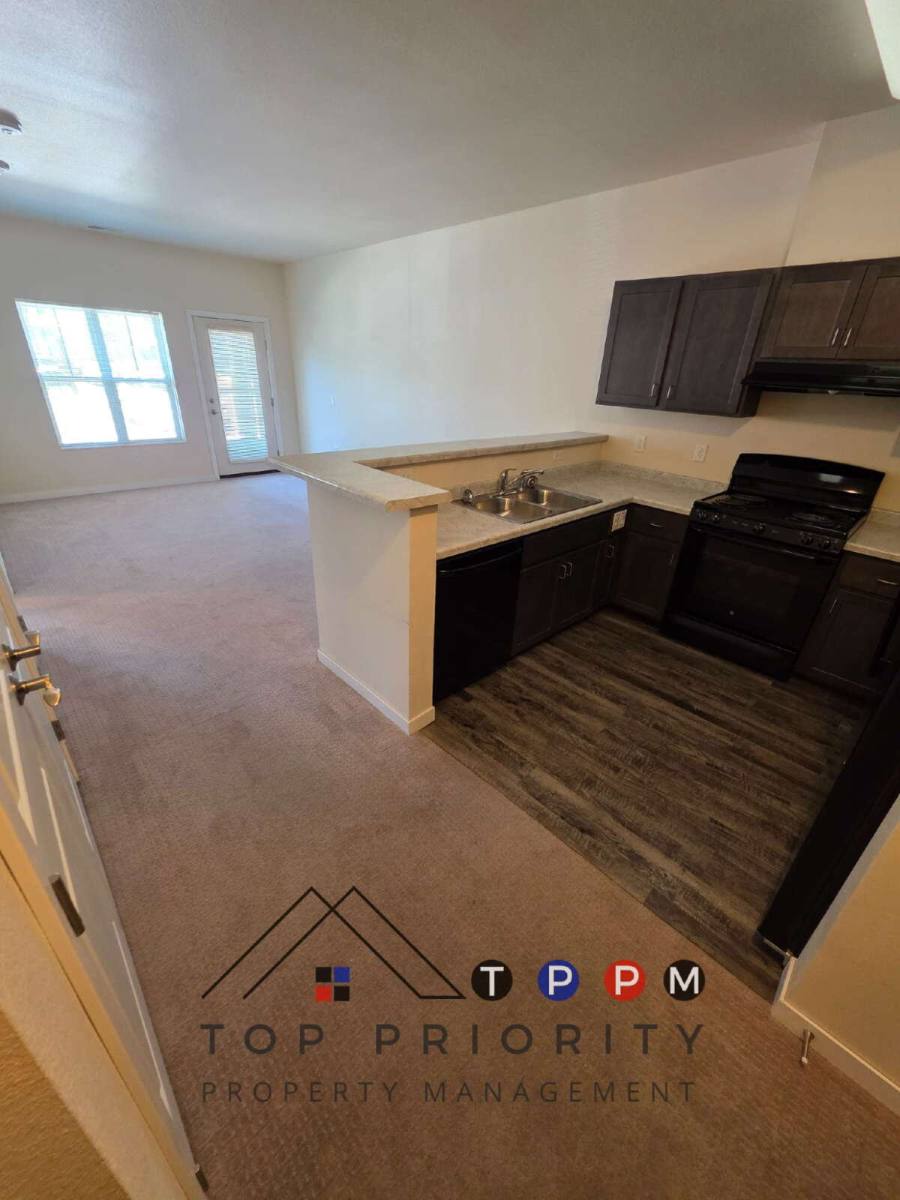 Apartment for rent at 1427 Center Point Rd NE, Cedar Rapids, IA 52402