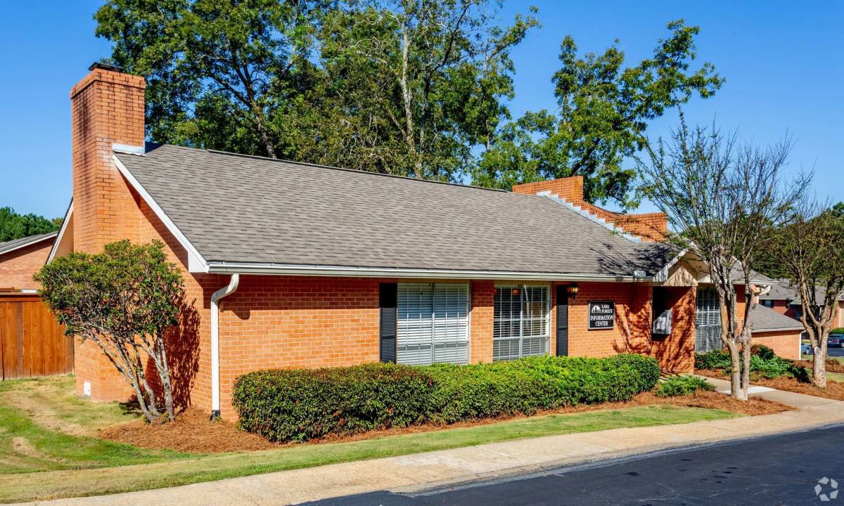 Townhouse for rent at Lake Forest, 410 Lake Forest Rd, Brandon, MS 39042