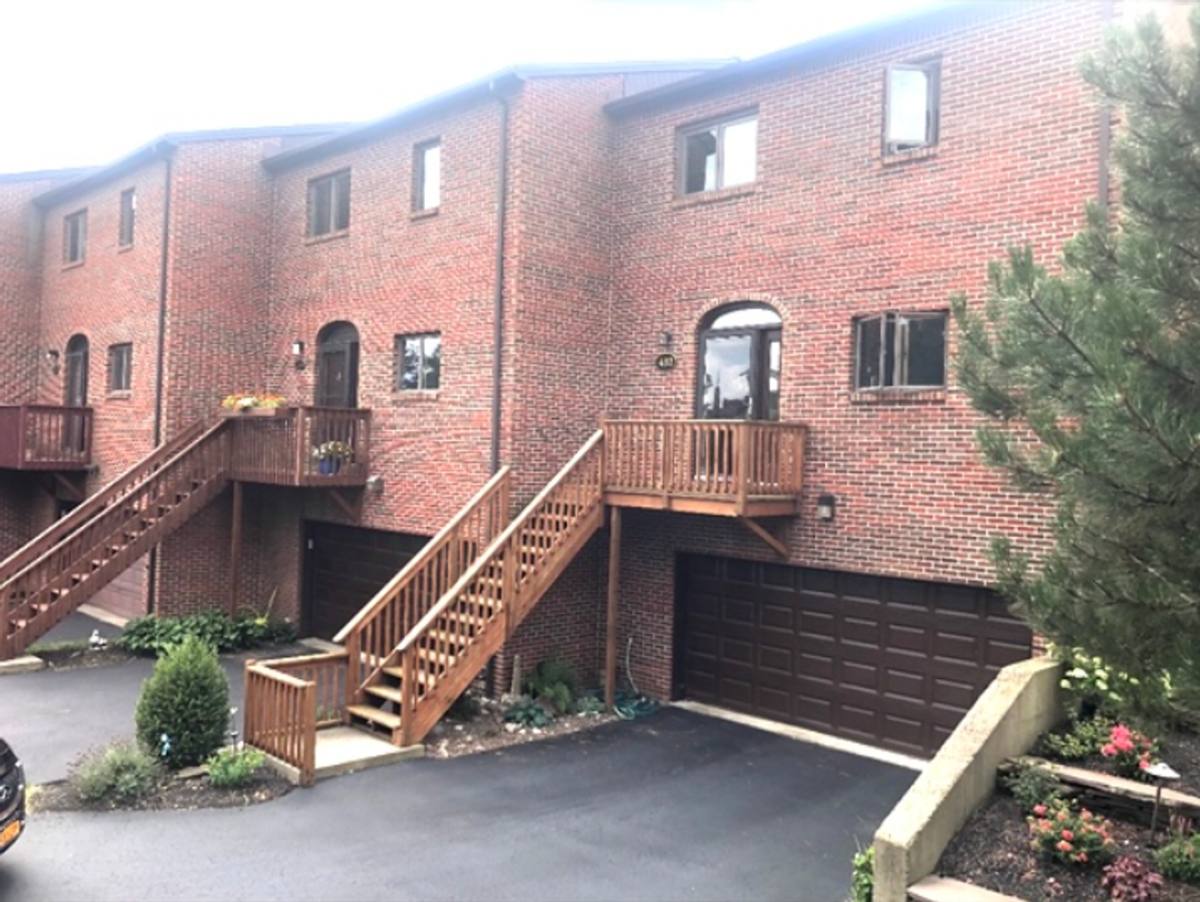 Townhouse for rent at 432 Lakefront Blvd, Buffalo, NY 14202