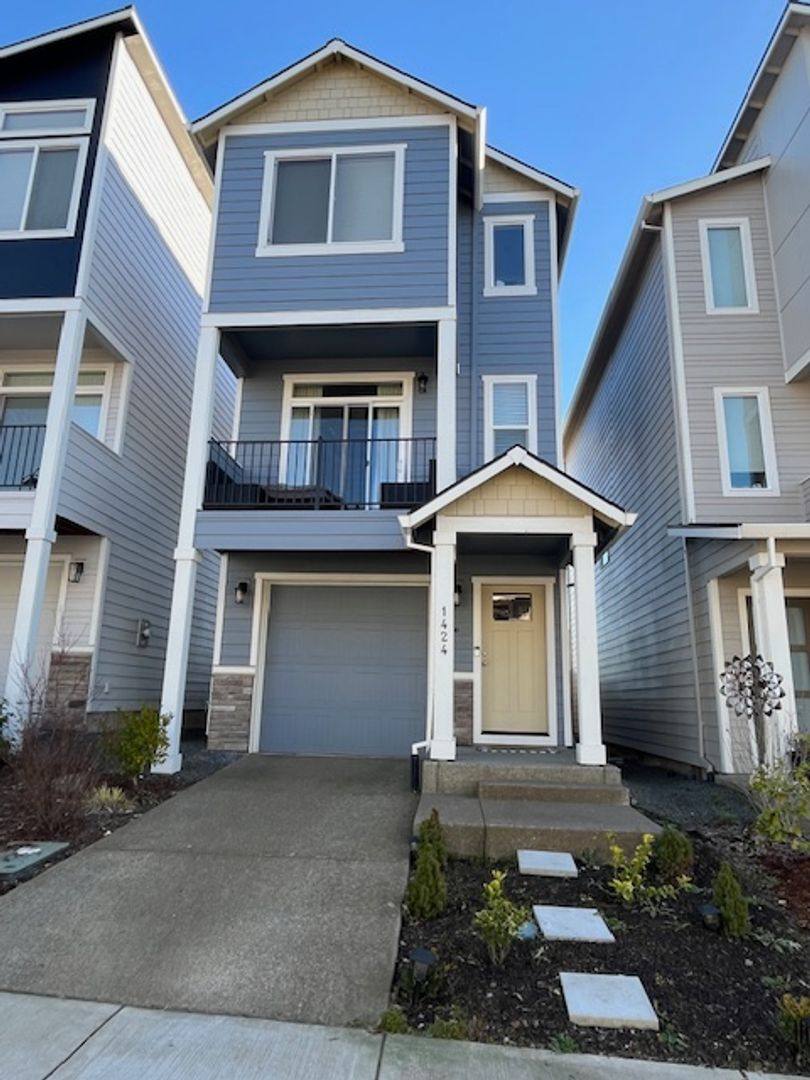 House for rent at 1424 N Siltstone Ave, Newberg, OR 97132