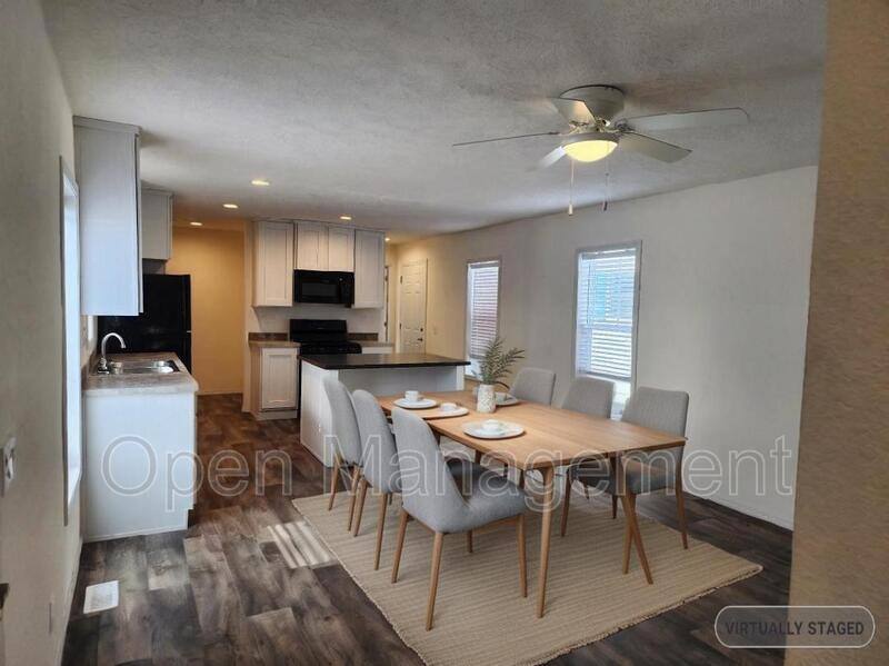 House for rent at 700 S 12th St, Bismarck, ND 58504