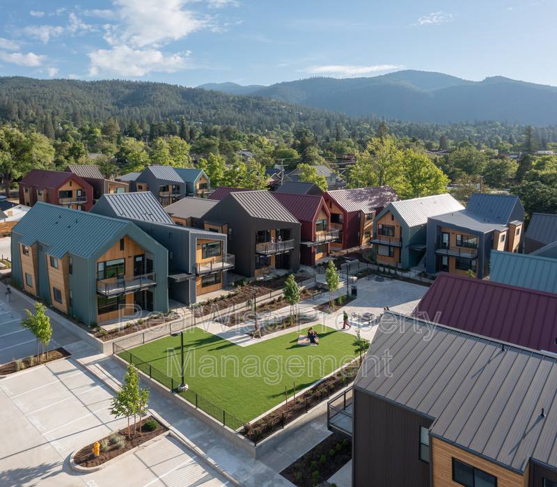Apartment for rent at 1244 Quincy St #203, Ashland, OR 97520