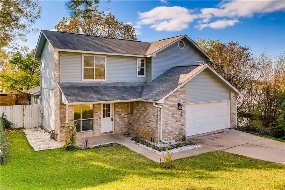 House for rent at 2406 Stirrup Dr, Round Rock, TX 78681