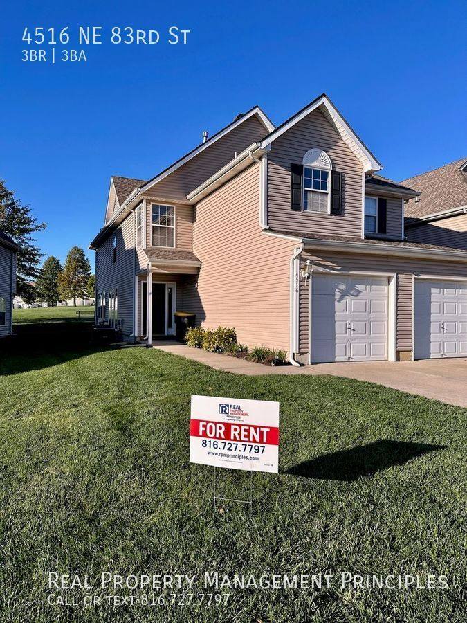 Townhouse for rent at 4516 NE 83rd St, Kansas City, MO 64119
