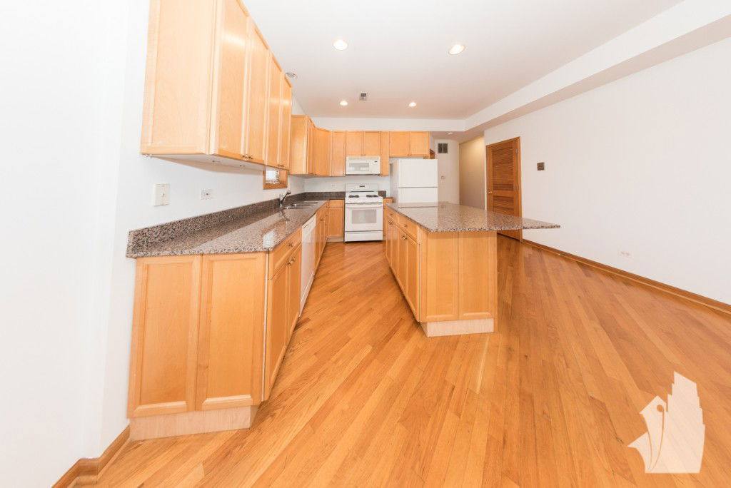 Apartment for rent at 2741 N Southport Ave #1S, Chicago, IL 60614