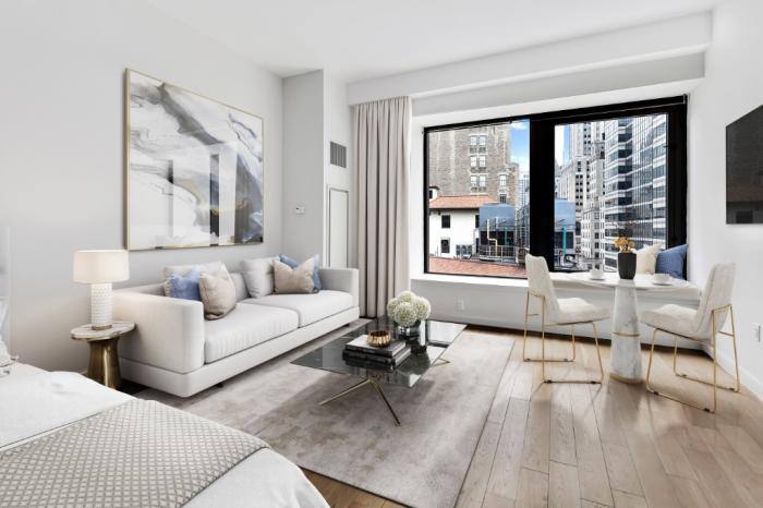 Apartment for rent at 75 Wall St #32JJ, New York, NY 10005