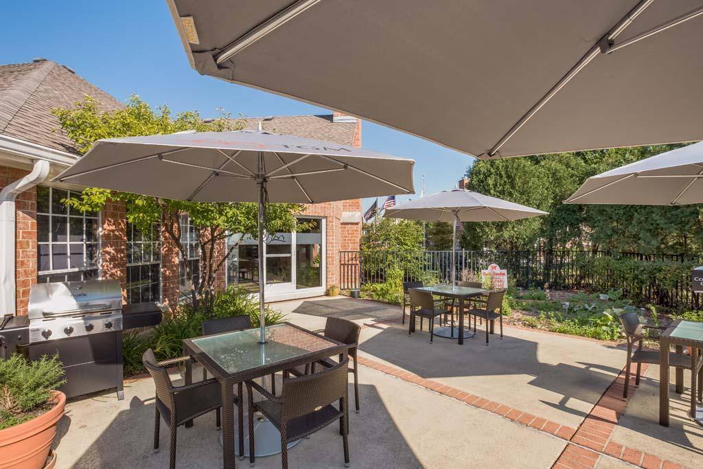 Apartment for rent at 10 Lincoln Meadows Dr, Schaumburg, IL 60173