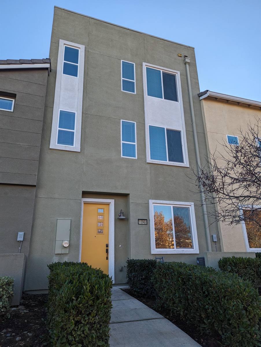 Townhouse for rent at Capital Village By Beazer Homes, 10960 International Dr #1, Rancho Cordova, CA 95670
