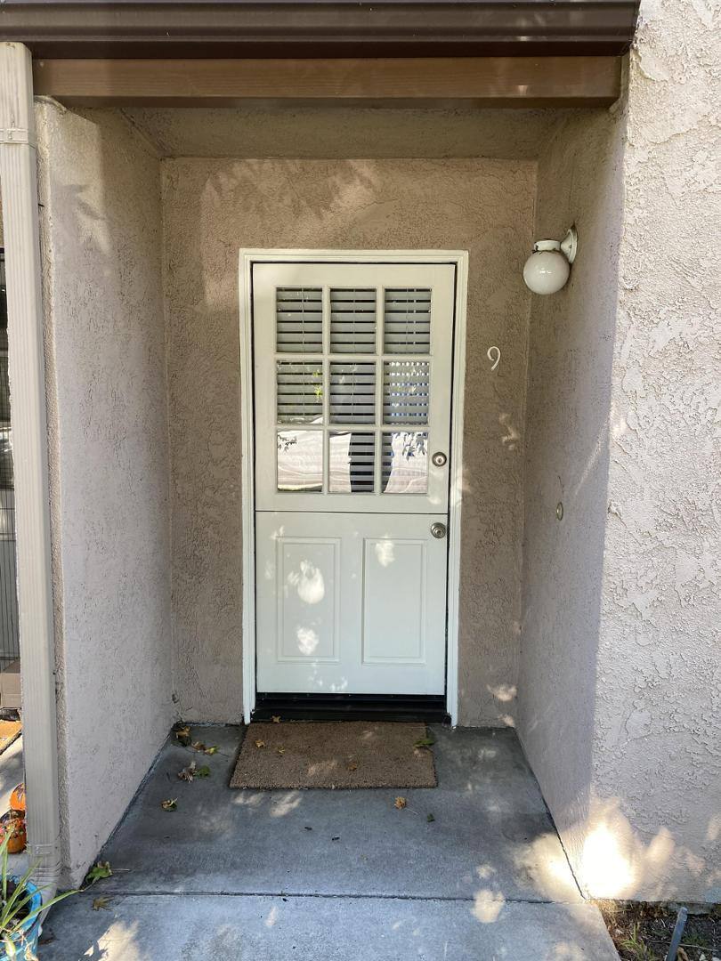 Townhouse for rent at 2502 Huntington St #9, Huntington Beach, CA 92648
