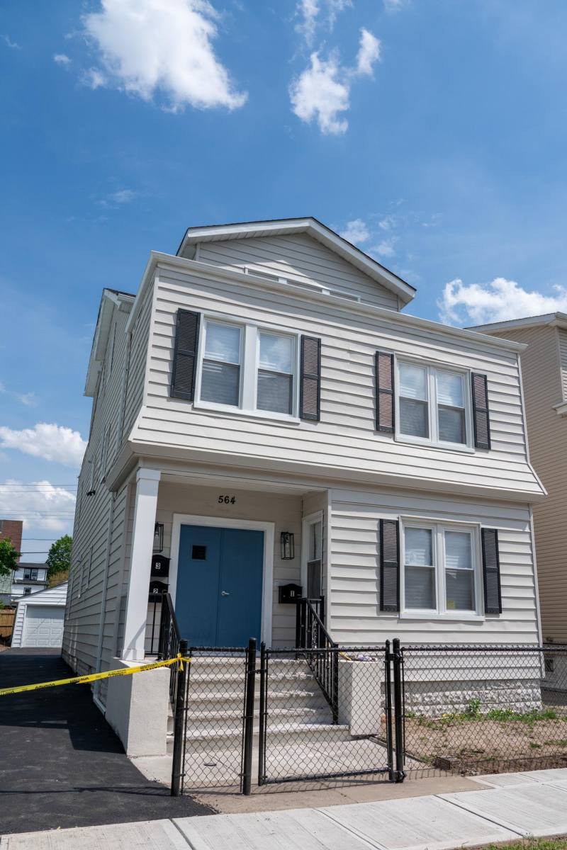 House for rent at 564 S Clinton St, East Orange, NJ 07018