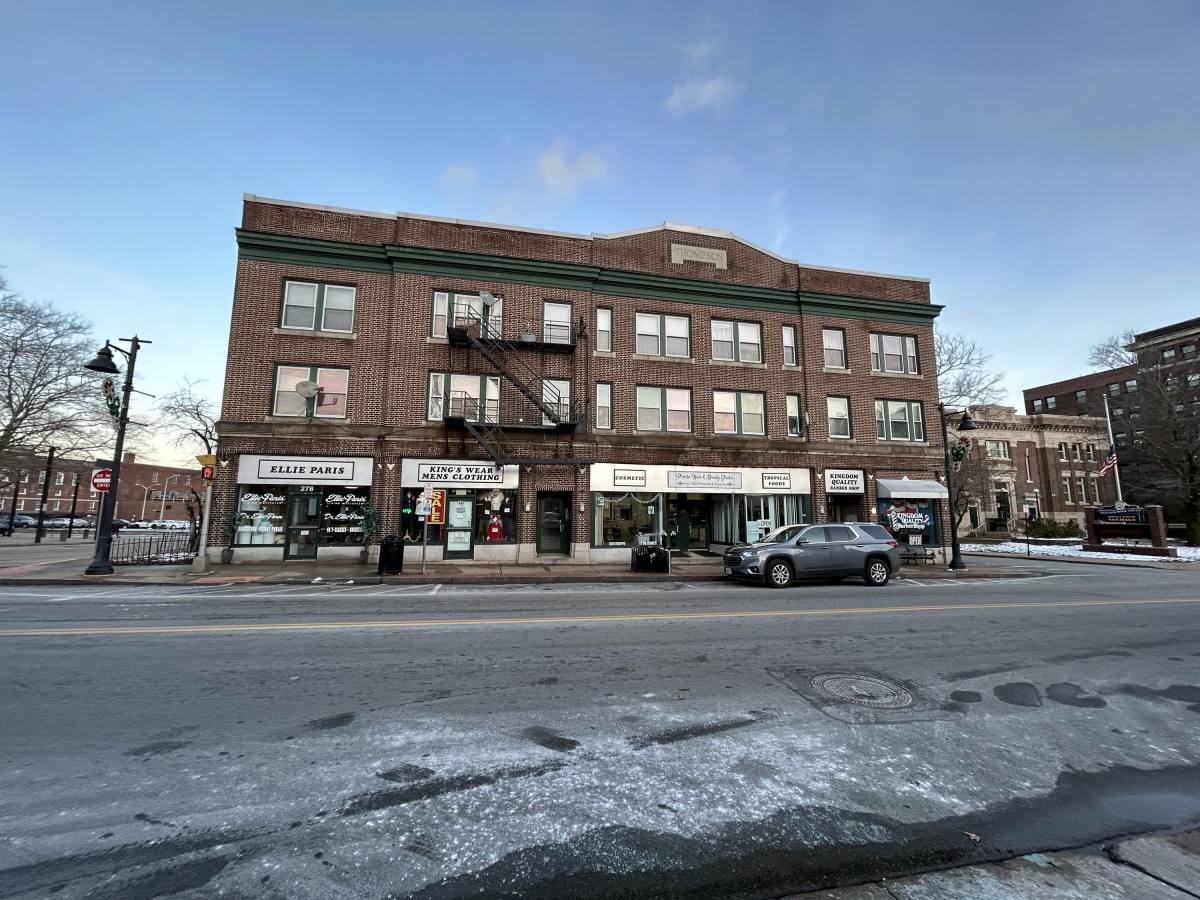 Apartment for rent at 282 Main St #8, Brockton, MA 02301