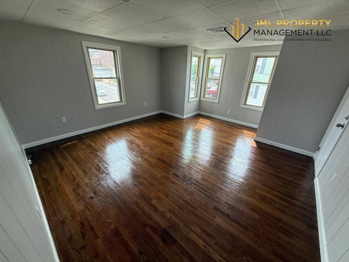Apartment for rent at 67 Boutwell St, Fall River, MA 02723