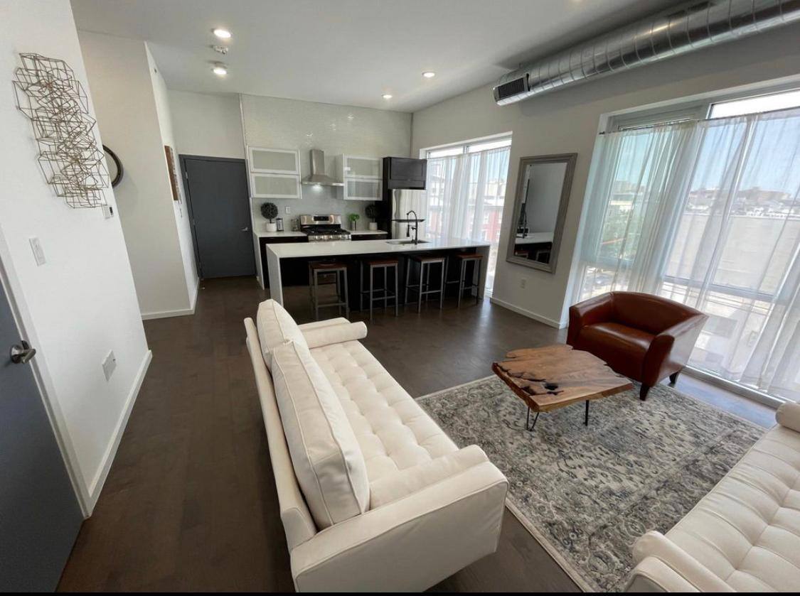 House for rent at 1235 N Franklin St, Philadelphia, PA 19122