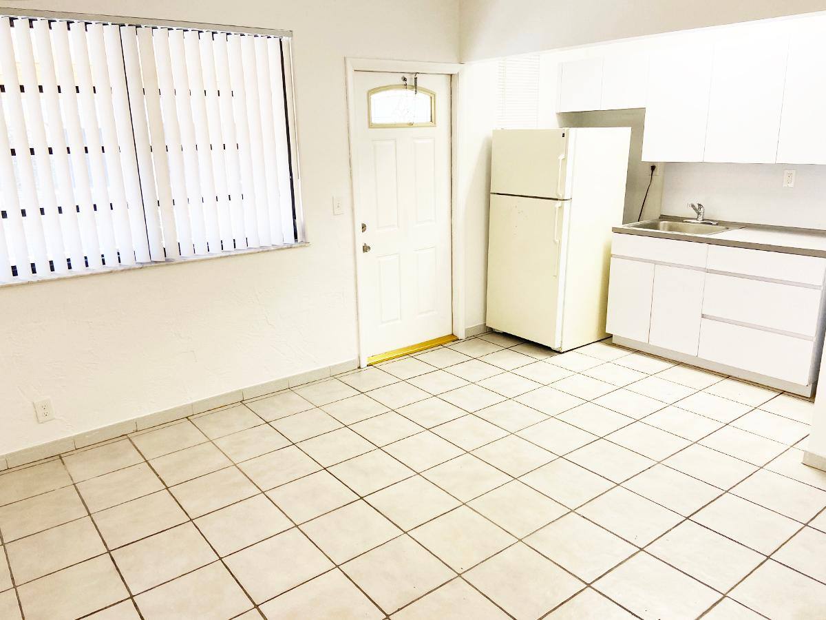 Apartment for rent at 1824 Taft St #14, Hollywood, FL 33020
