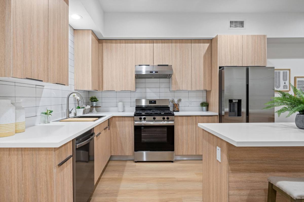 Apartment for rent at 13857 Leffingwell Rd, Whittier, CA 90604