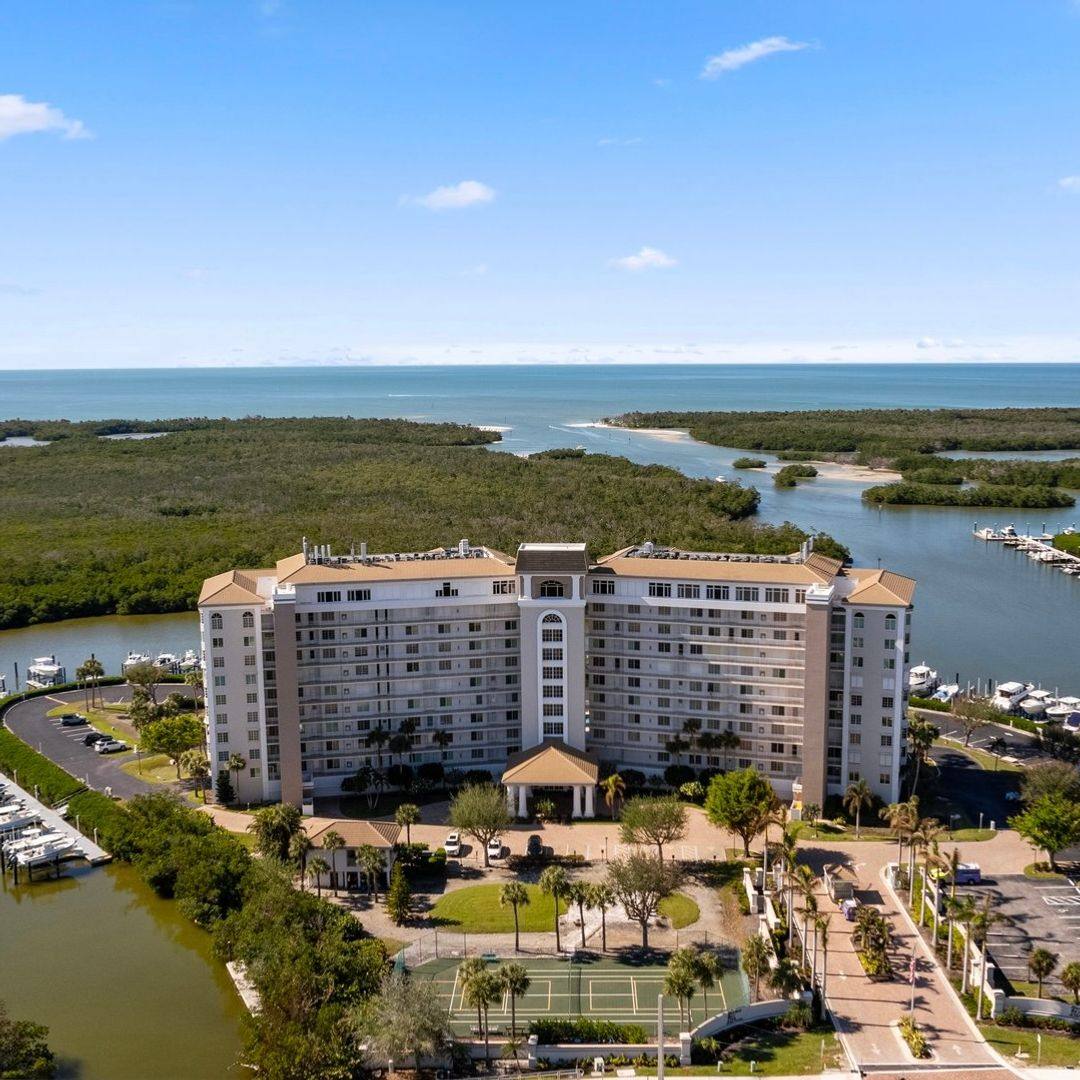 Condo for rent at 13105 Vanderbilt Dr, Naples, FL 34110