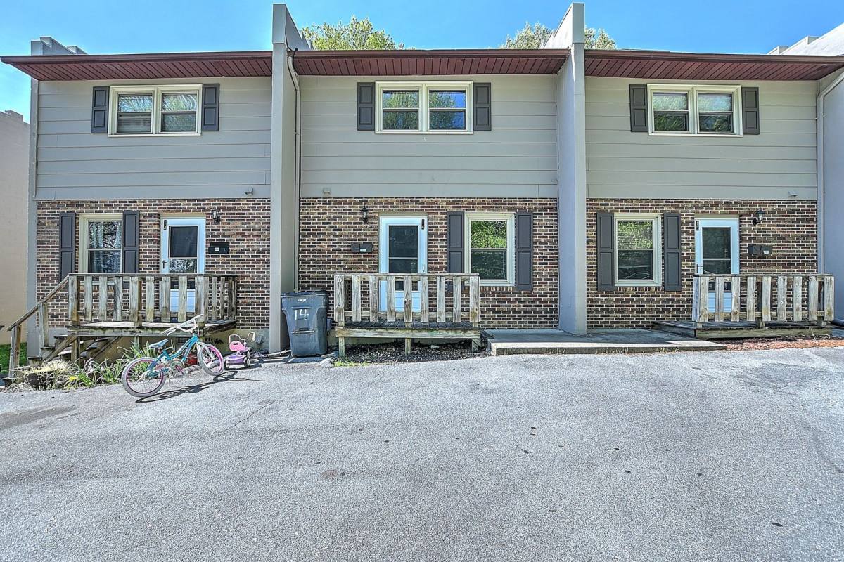 Apartment for rent at 405 Cypress St, Bristol, TN 37620