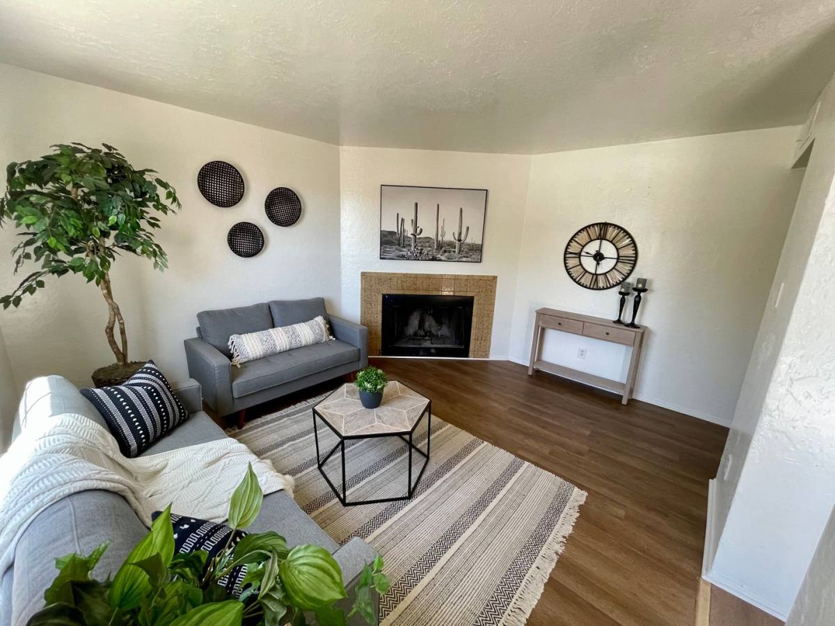 Apartment for rent at 1050 Meadowlark Court, Rio Rancho, NM 87124