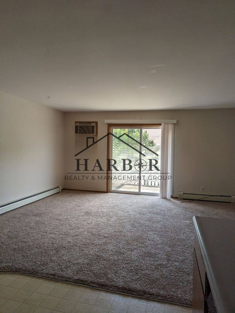 Apartment for rent at 115 1st St #8, Boone, IA 50036