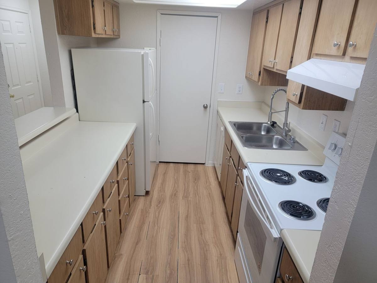 Apartment for rent at 116 Orland St, Las Vegas, NV 89107