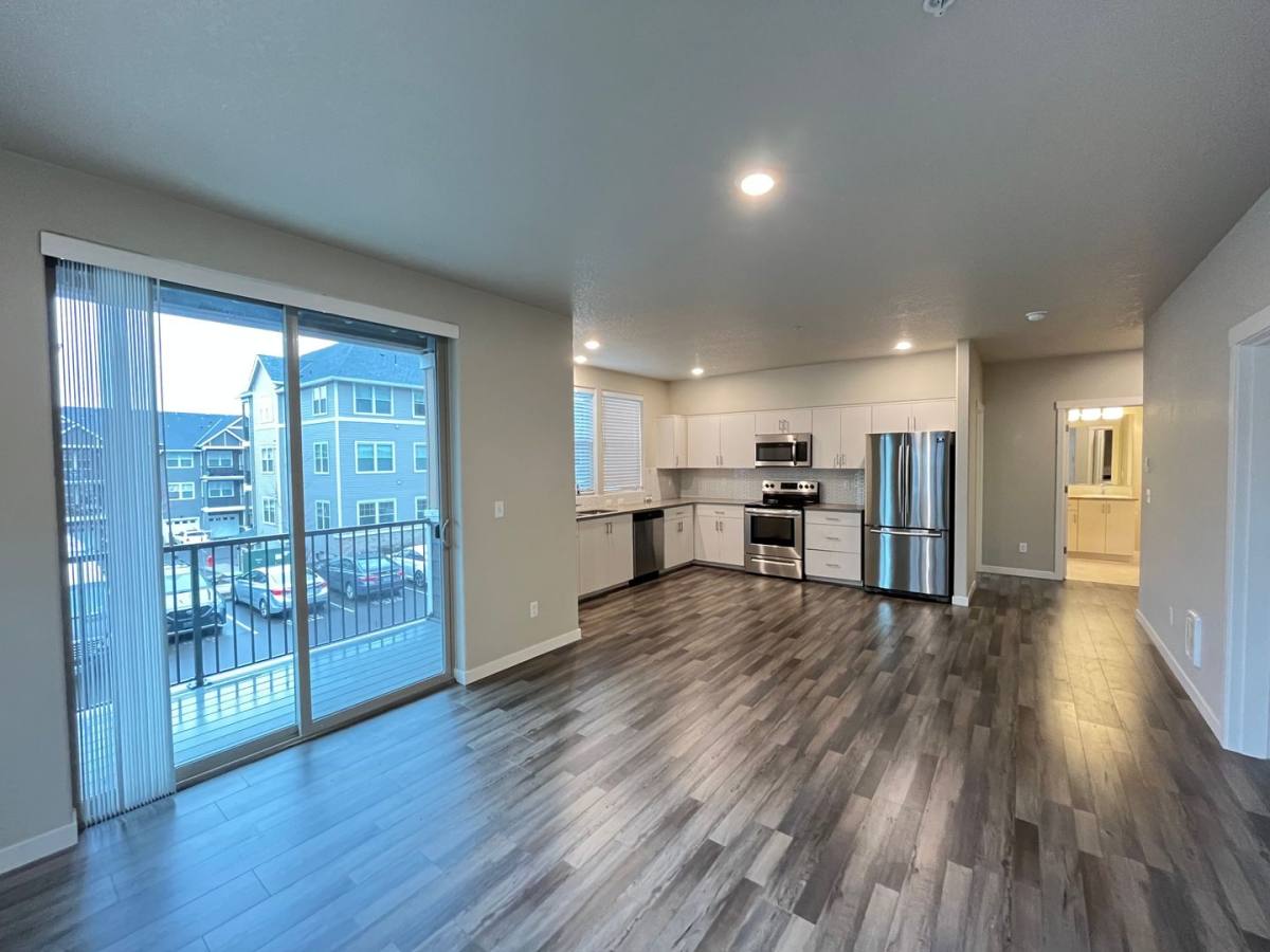 Condo for rent at 17181 SW Snowdale St, Beaverton, OR 97007