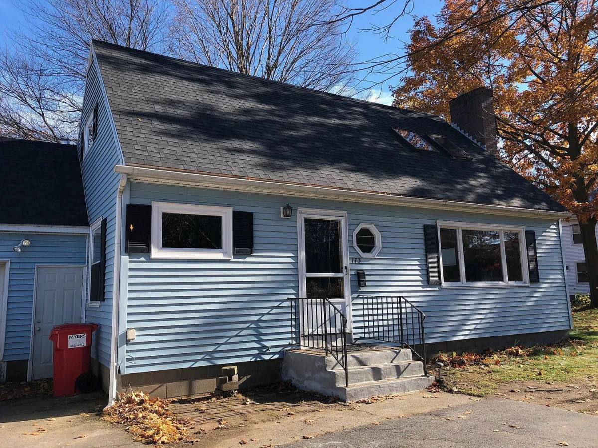 Apartment for rent at 173 Plattsburg Ave, Burlington, VT 05401