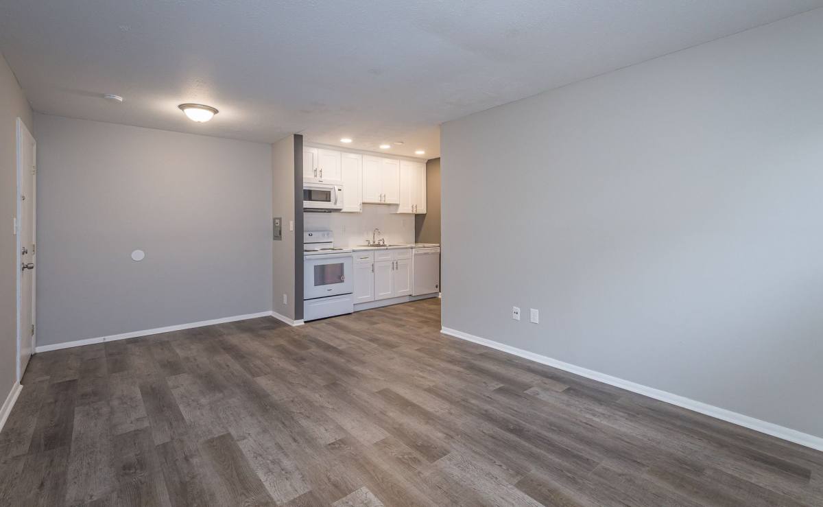 Apartment for rent at 13509-13511 Detroit Ave, Lakewood, OH 44107