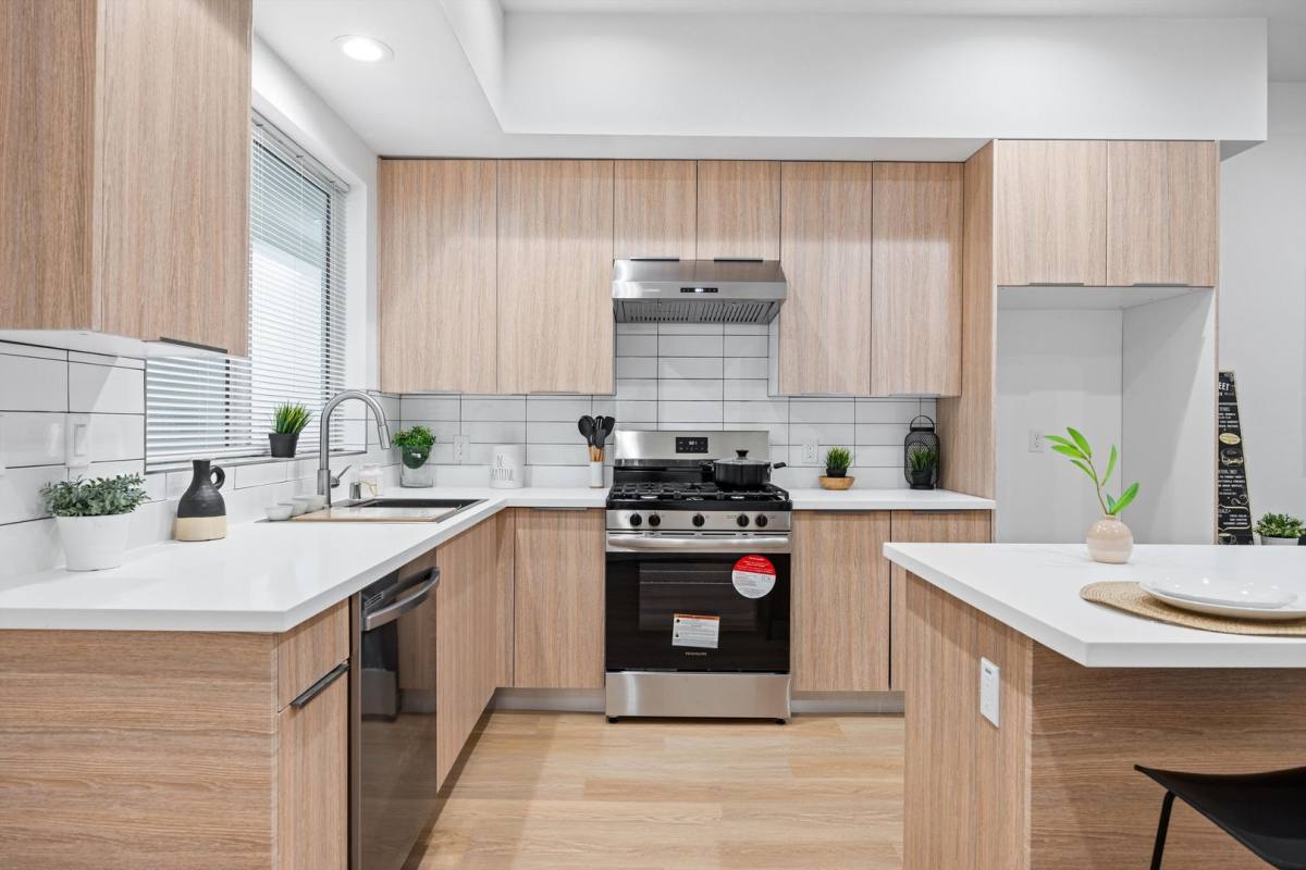 Apartment for rent at 13857 Leffingwell Rd, Whittier, CA 90604