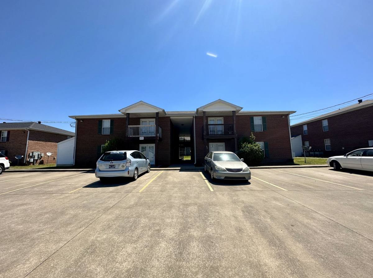 Townhouse for rent at 205 Cranklen Circle, Clarksville, TN 37042