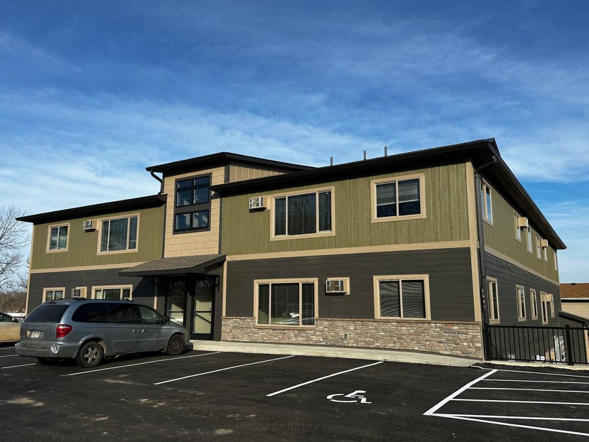 Apartment for rent at 1009 3rd Ave NE, Buffalo, MN 55313
