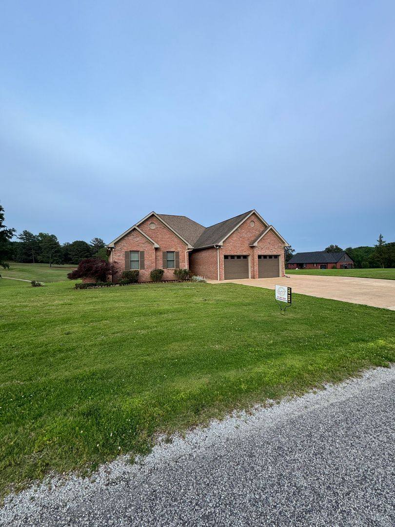 House for rent at 1600 Rock Hill Rd, Sharon, TN 38255