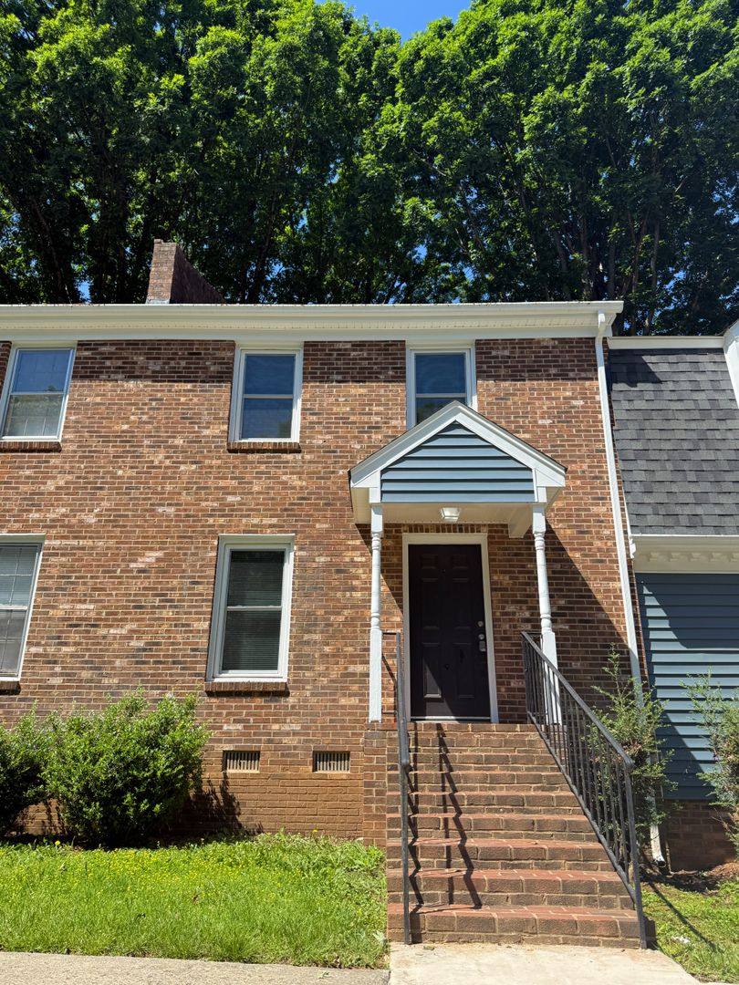 Apartment for rent at 1711 Wards Ferry Rd, Lynchburg, VA 24502