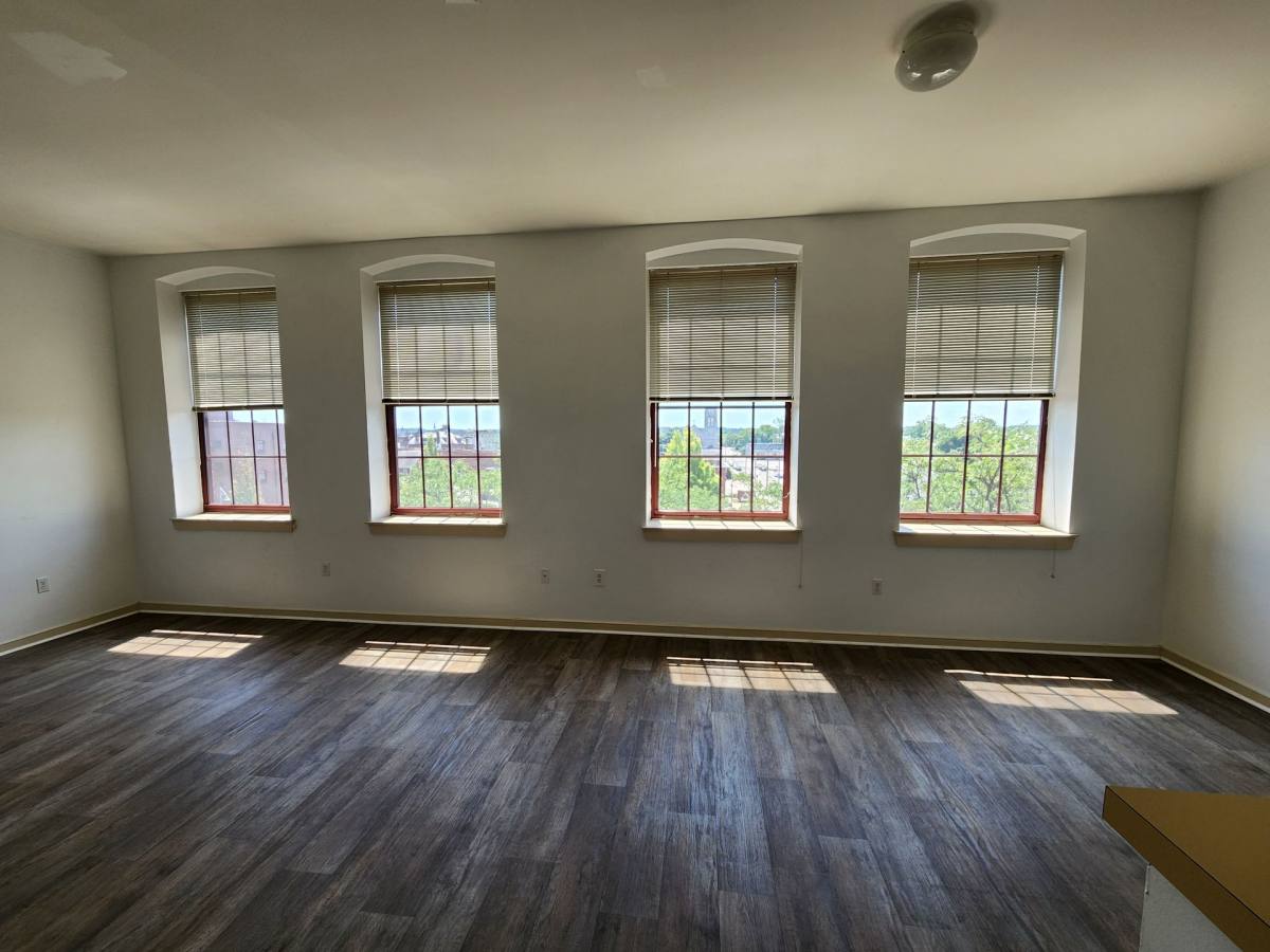 Apartment for rent at 261 N Franklin St, Hanover, PA 17331