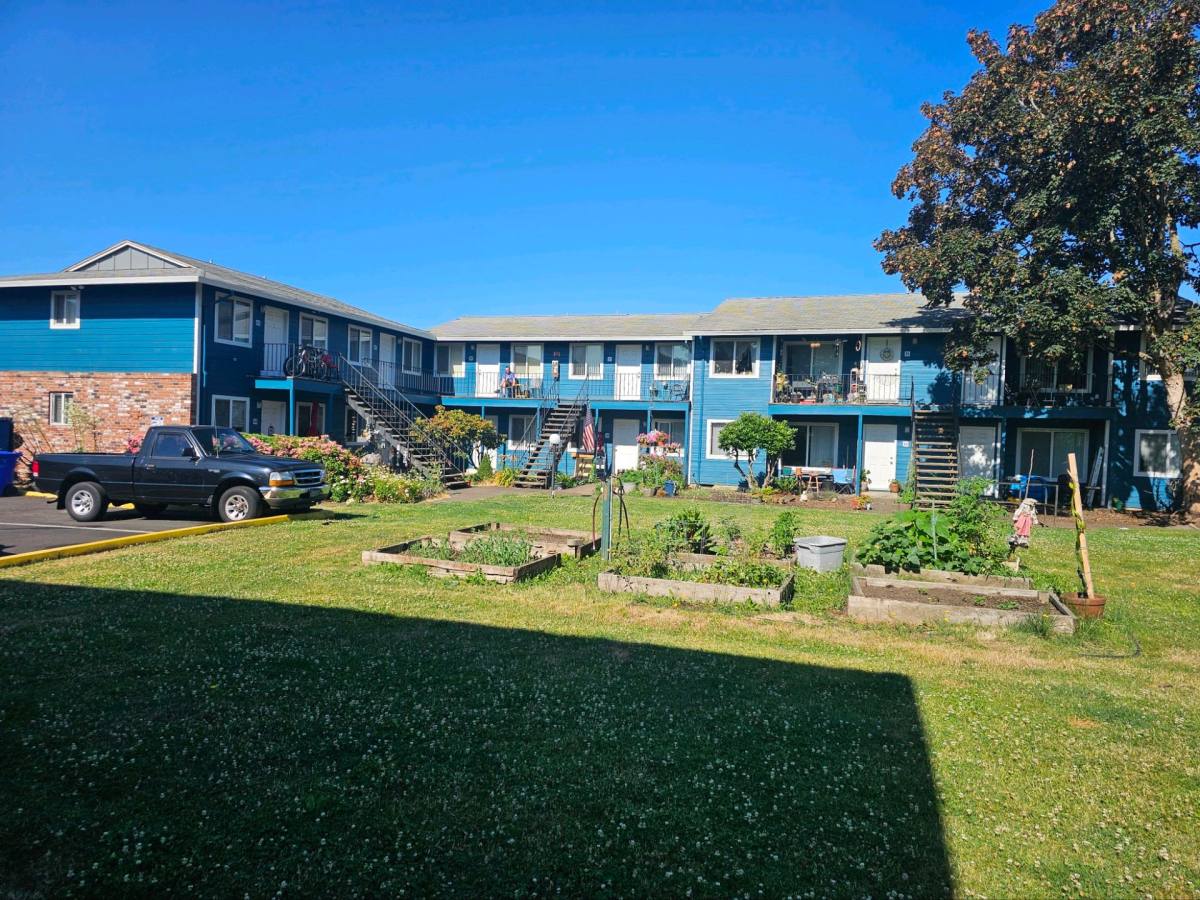 Apartment for rent at 8435 SE Insley St, Portland, OR 97266
