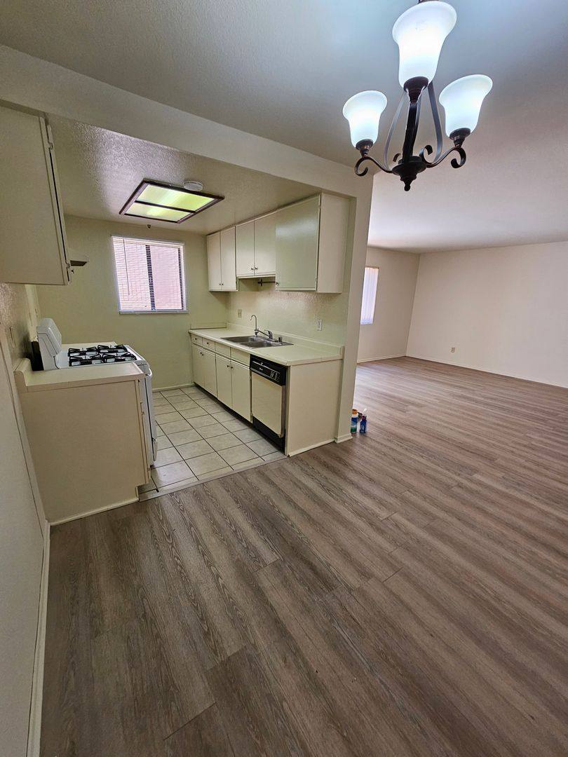Apartment for rent at 505 E Cedar, Burbank, CA 91501