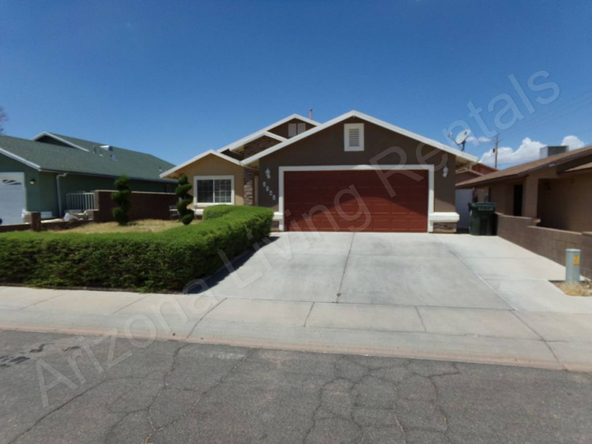House for rent at 3741 N Kenneth Rd, Kingman, AZ 86409