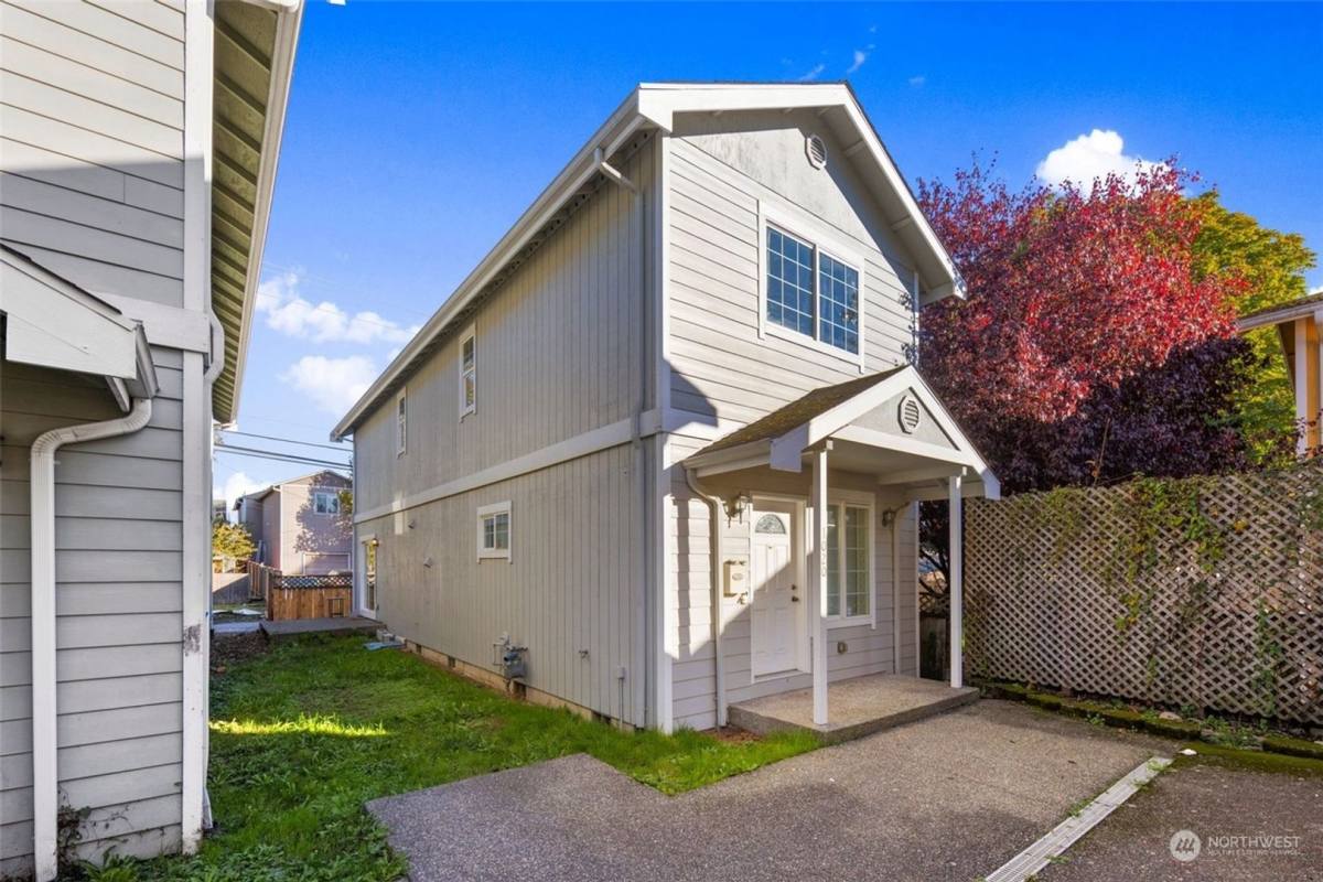 House for rent at 1020 S 23rd St, Tacoma, WA 98405