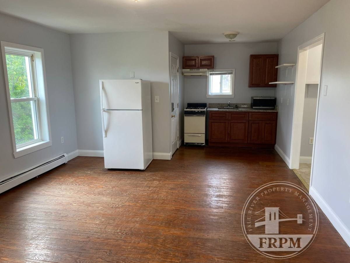 Apartment for rent at 36 Linden St, New Bedford, MA 02740