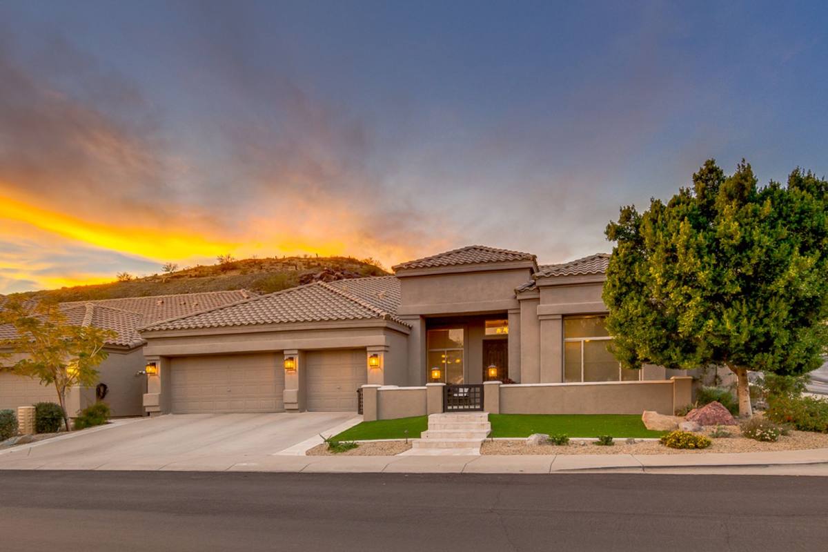 House for rent at 16050 S 4th St, Phoenix, AZ 85048
