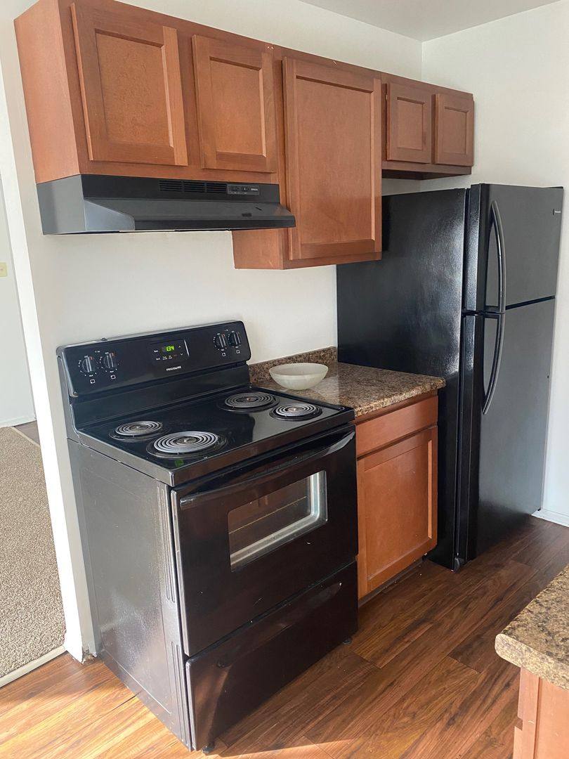 Apartment for rent at 1848 Sunset Ave, Cincinnati, OH 45238