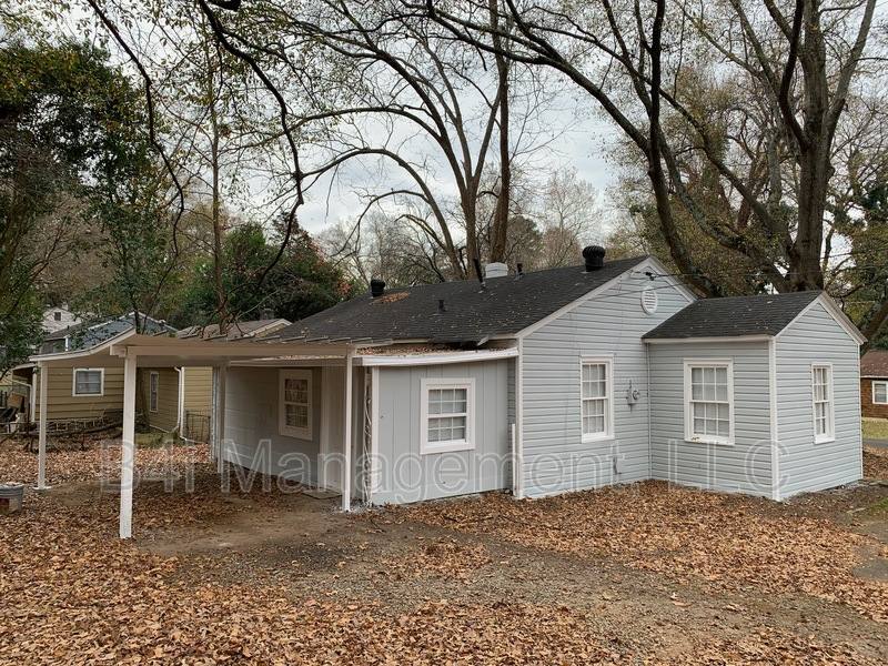House for rent at 4692 Beecher St, Forest Park, GA 30297