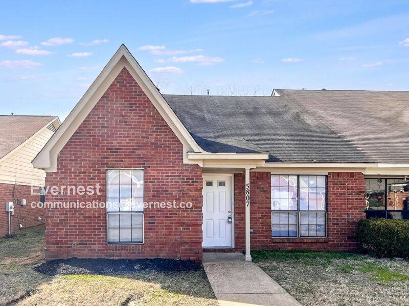 House for rent at 5807 Garden Walk W, Southaven, MS 38671
